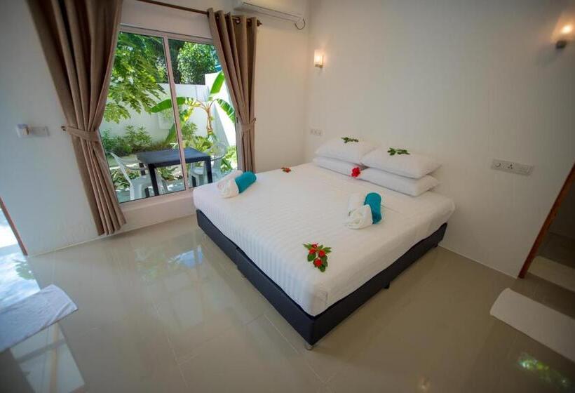 اتاق لوکس سه تخته, Lagoon Villa Thoddoo
