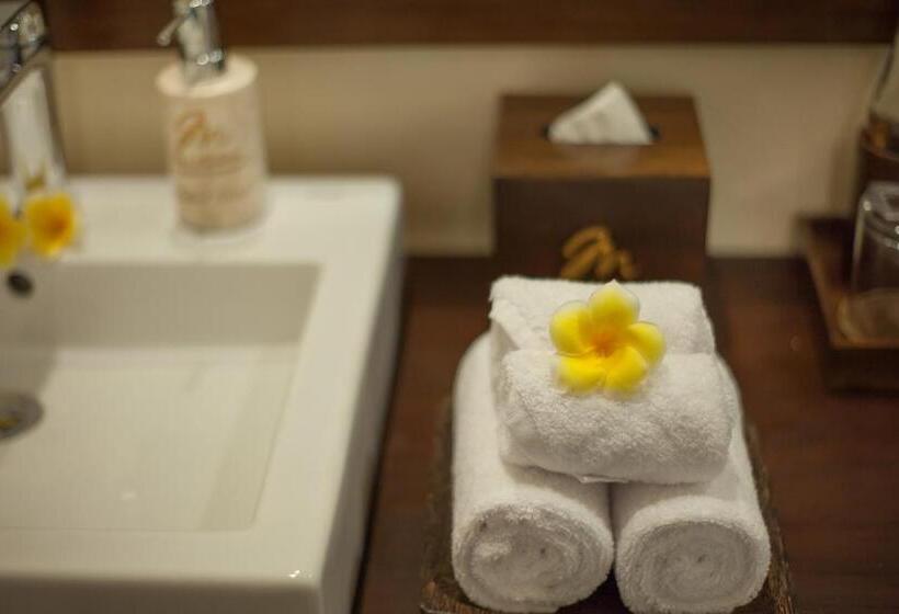 سوئیت با تخت بزرگ, The Mudru Resort By Pramana Villas