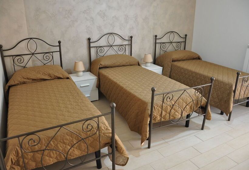 اتاق استاندارد چهار تخته, Villa Rahal
