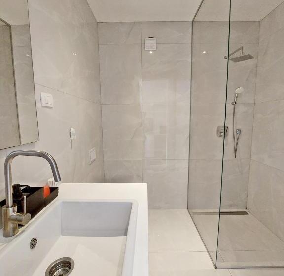 Standard Triple Room with Terrace, Deluxe Tivoli Suites