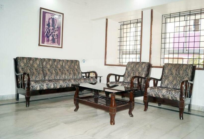غرفة عائلية, Sri Kumara Lodge