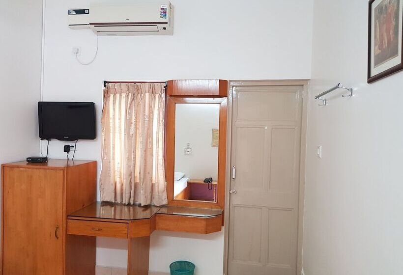 غرفة عائلية, Sri Kumara Lodge