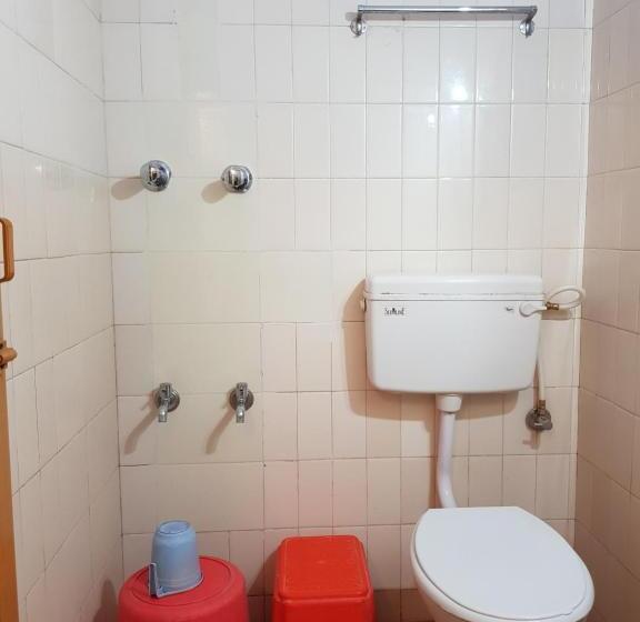 غرفة عائلية, Sri Kumara Lodge