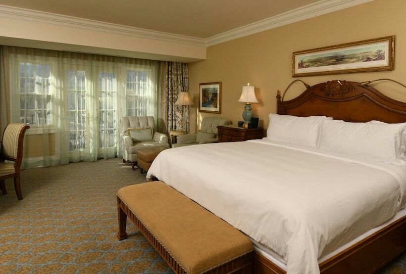 プレミアムルーム, The Broadmoor