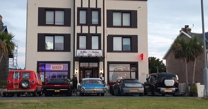اتاق استاندارد با چشم‌انداز دریا, Cadillac Kustomz Hotel   Breakfast Included