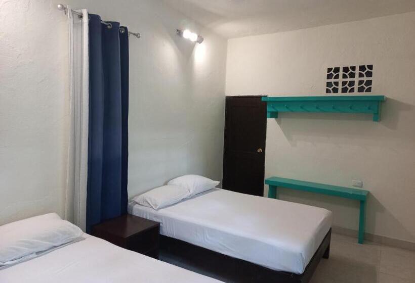 اتاق اکونومی, Bea Rooms And Studios