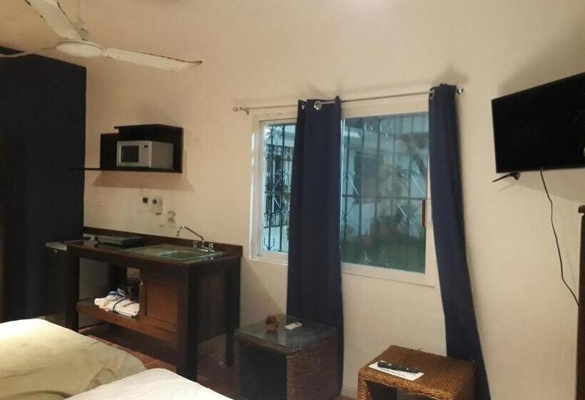 استودیوی لوکس, Bea Rooms And Studios