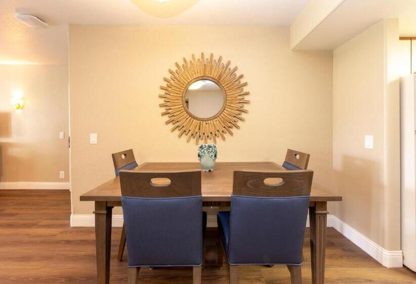 Люкс 2 Спальни, Capistrano Surfside Inn