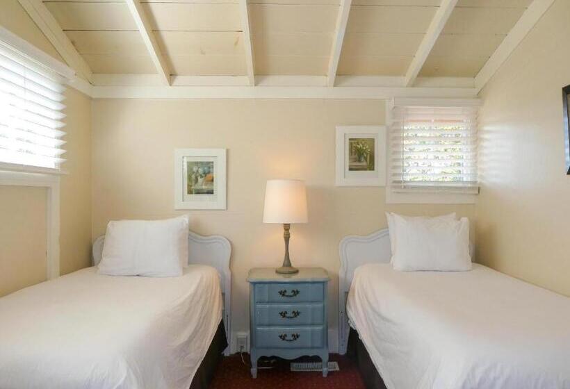 Дом 1 Спальня, Carmel Fireplace Inn