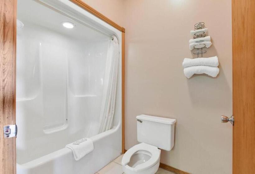 اتاق استاندارد, Casa Loma Economy Inn