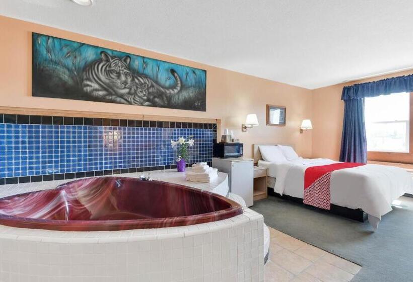 اتاق لوکس, Casa Loma Economy Inn