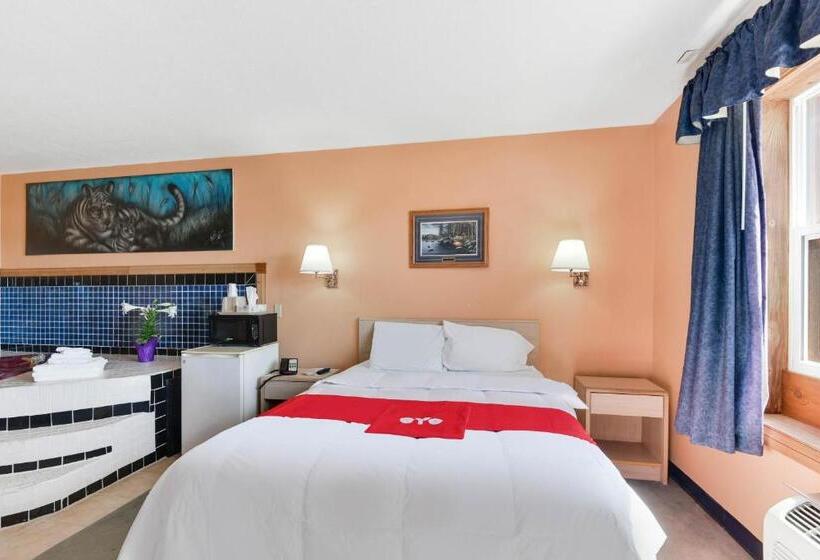 اتاق لوکس, Casa Loma Economy Inn