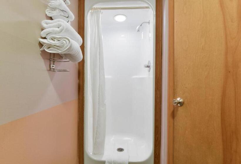 سوئیت با وان آب گرم, Casa Loma Economy Inn