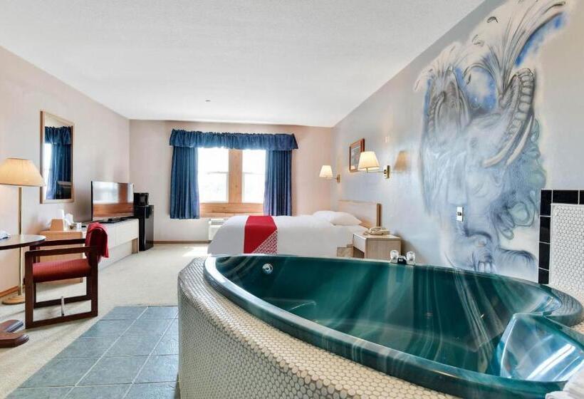 سوئیت با وان آب گرم, Casa Loma Economy Inn