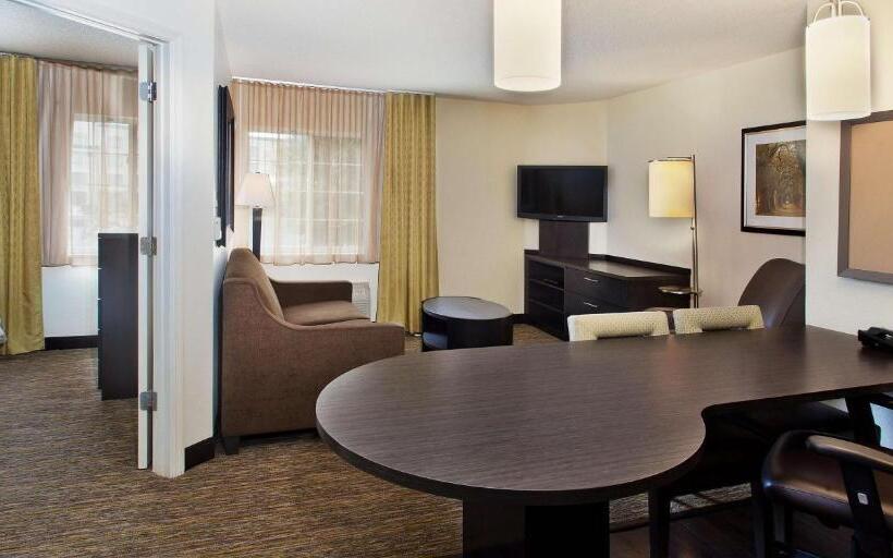장애인을 위한 스위트, Sonesta Simply Suites Knoxville