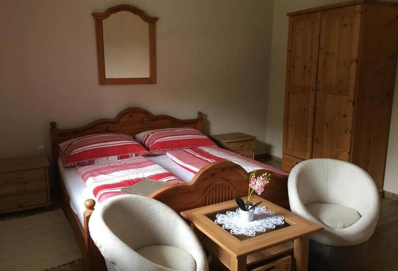 اتاق سوپریور سه تخته, Napfény Apartman