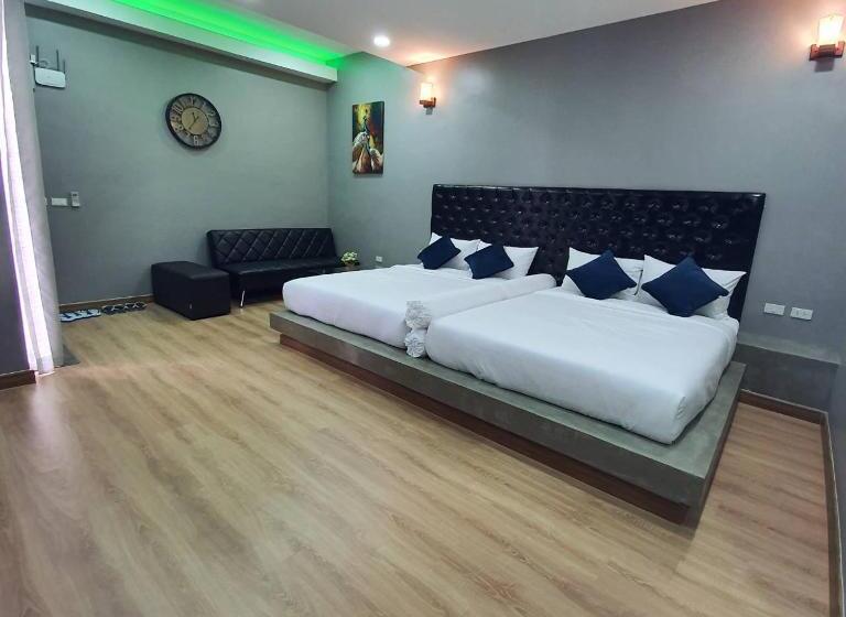 Семейный Номер, Sawasdee​ Buriram​ Resort