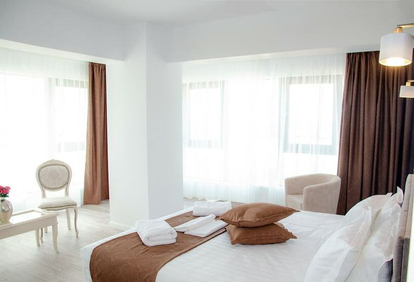 سوئیت سینیور, Miramare Residence Apart