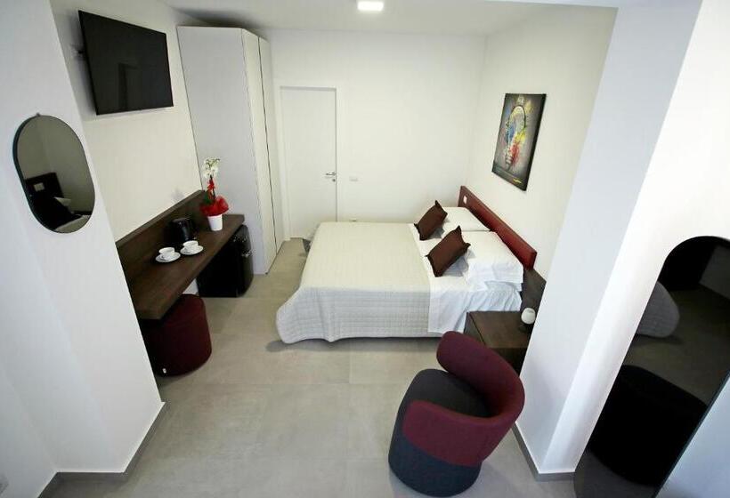 اتاق لوکس سه تخته, B&b I Lake It Bellagio