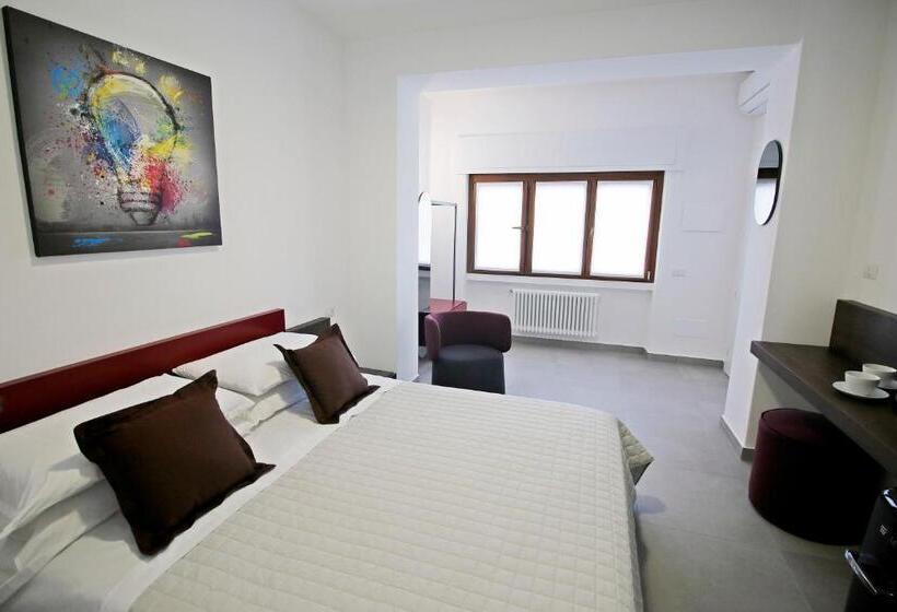 اتاق لوکس سه تخته, B&b I Lake It Bellagio
