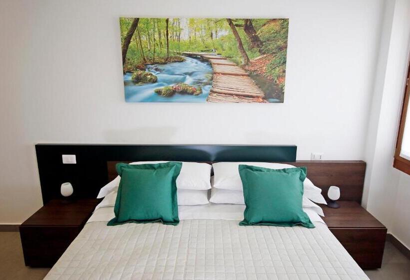 اتاق استاندارد با چشم‌انداز کوهستان, B&b I Lake It Bellagio