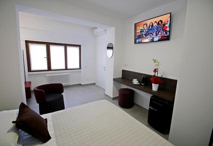 اتاق لوکس سه تخته, B&b I Lake It Bellagio