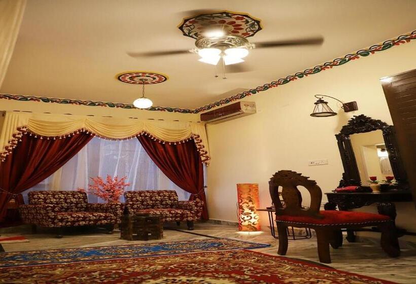 سوئیت با تخت بزرگ, Ganesha Palace