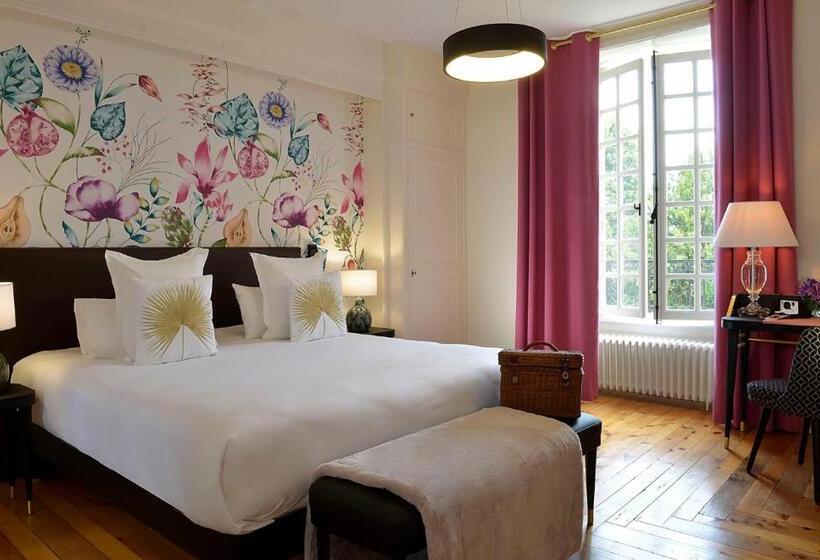 اتاق لوکس با چشم‌انداز باغ, Château Saint Gilles   Bayeux