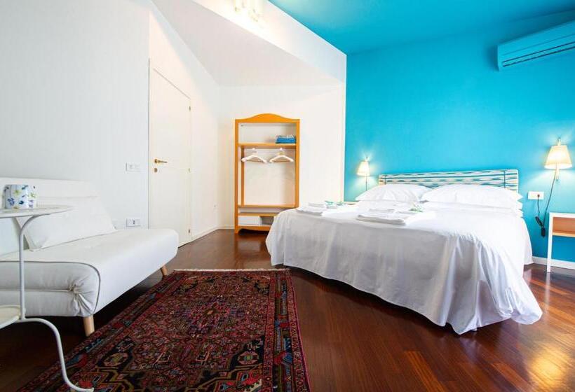 Habitació Deluxe amb Balcó, L'angolo Di Lore B&b