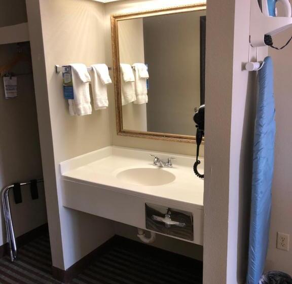 استودیوی استاندارد, Baymont By Wyndham Oklahoma City Airport