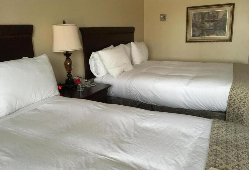 Номер Стандарт, Colts Neck Inn