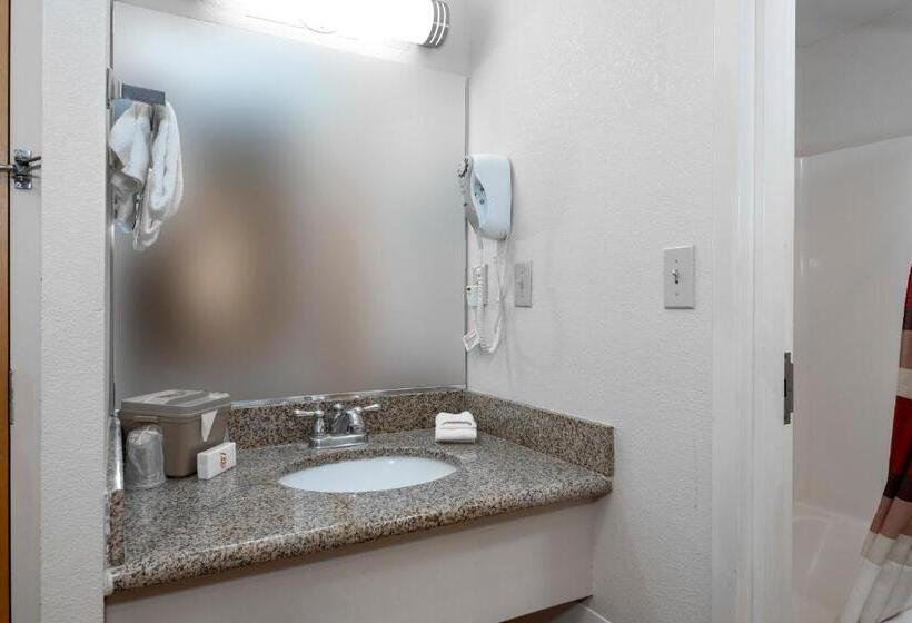Номер Deluxe, Red Roof Inn Clifton Park