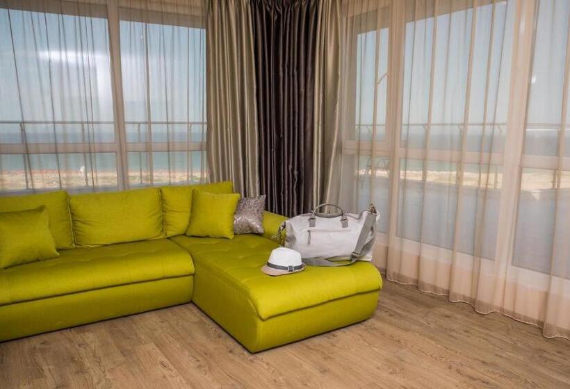 Апартаменты 2 Спальни, Allure Beach Resort Apart