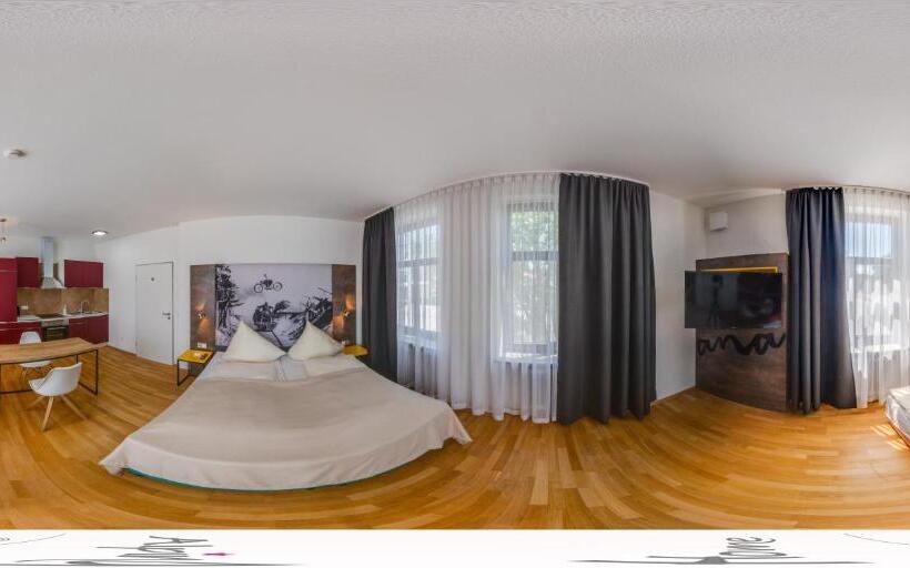 إستوديو قياسى, Alpina Home