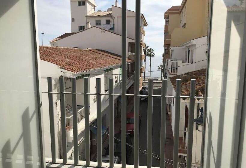 Студия Стандарт, Centro Cristo Rey