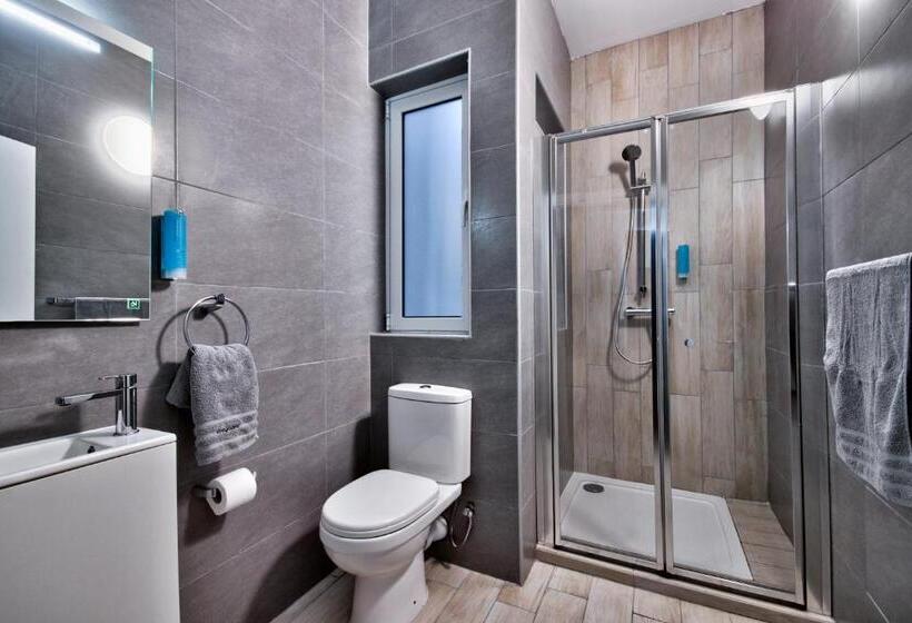 اتاق لوکس سه تخته, Cozy Rooms