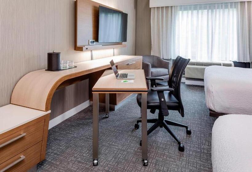 Номер Стандарт, Courtyard By Marriott Portsmouth