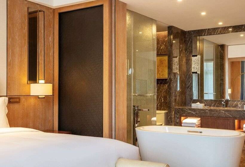 Номер Deluxe с Балконом, Pullman Changbaishan Resort