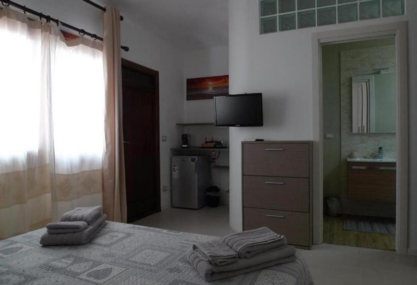 Klassisches Zimmer, Villaggio Est Affittacamere