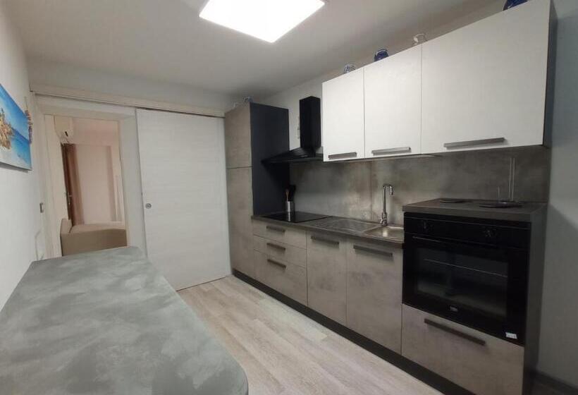 Familienzimmer, Villaggio Est Affittacamere