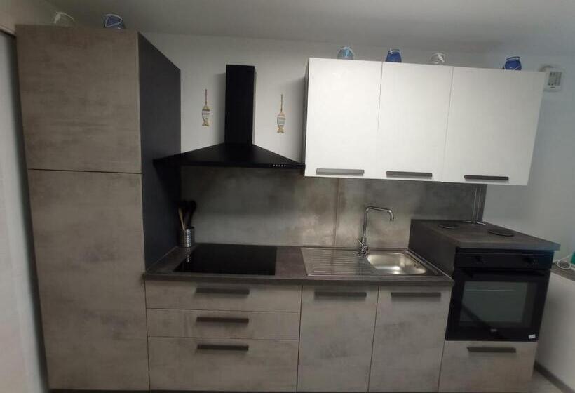 Familienzimmer, Villaggio Est Affittacamere