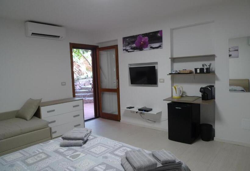 Familienzimmer, Villaggio Est Affittacamere