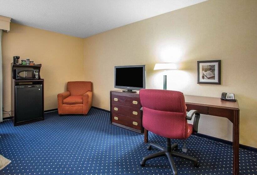Номер Стандарт 2 Двуспальные Кровати, Howard Johnson By Wyndham Merrillville