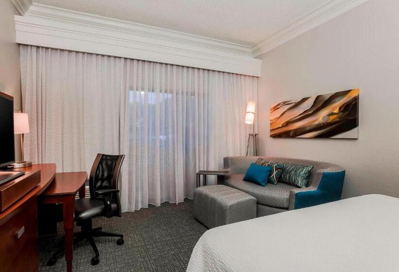 Номер Deluxe Кровать Кинг, Courtyard By Marriott Orlando Lake Mary North