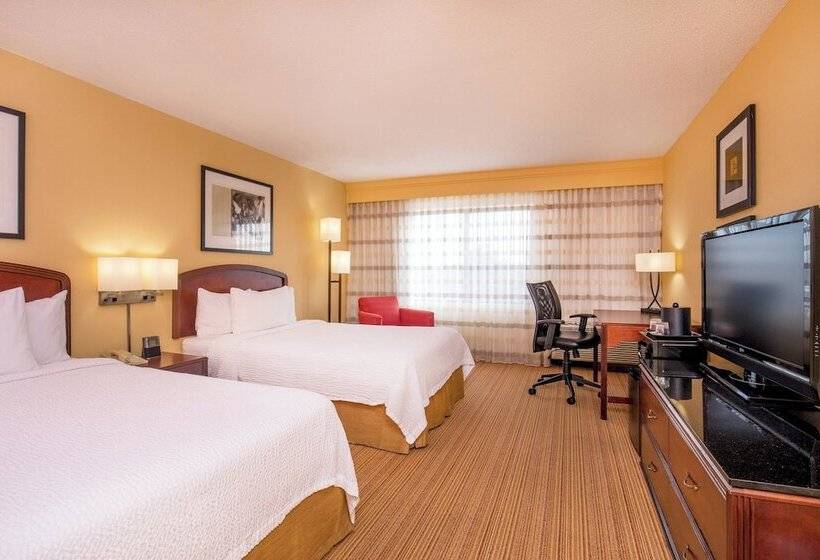 Номер Стандарт 2 Двуспальные Кровати, Courtyard Hartford Manchester