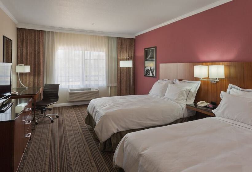 장애인을 위한 스탠다드 룸, Doubletree By Hilton Chatsworth