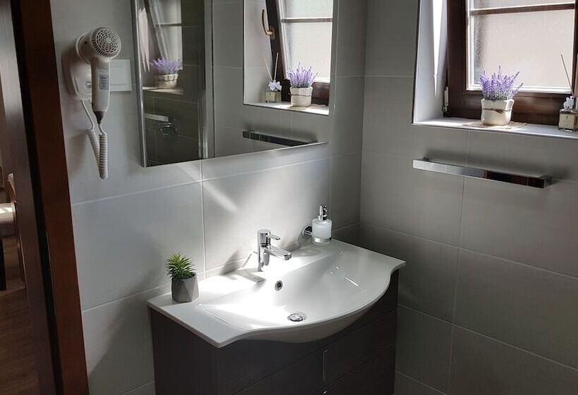 اتاق لوکس, B&b Plitvice Lakes Villa Prica
