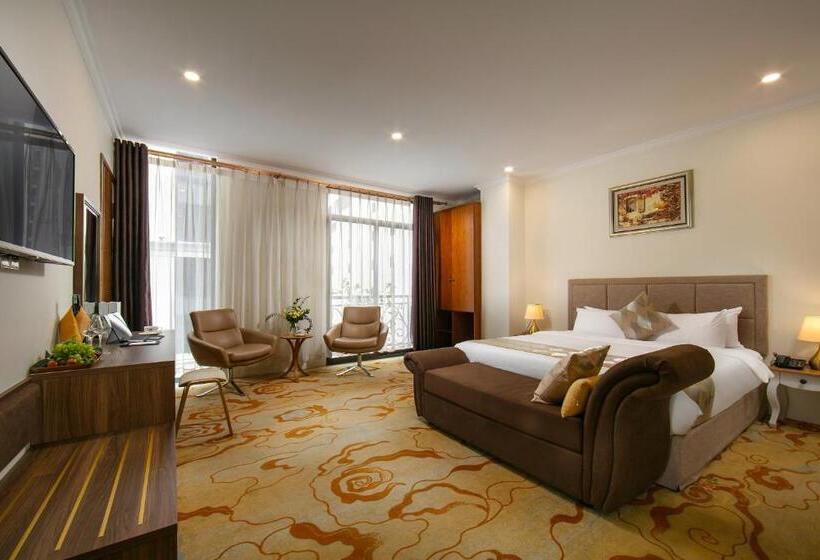 سوئیت با بالکن, Nesta Hotel Saigon