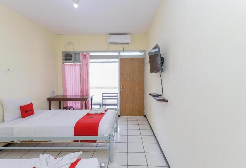 Quarto Estandar, Reddoorz At Cbr Residence Blimbing