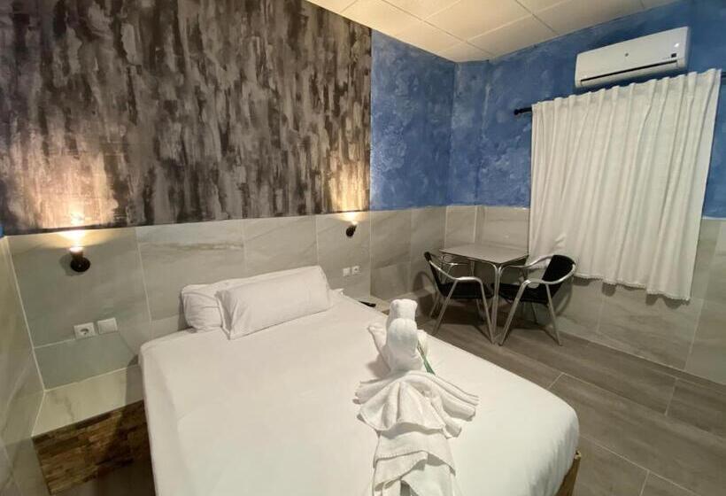 اتاق اکونومی, Hostal Avenida Andalucia   Solo Adultos